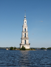 Колокольня Николаевского собора