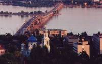Мост через Волгу между городами Саратов и Энгельс 